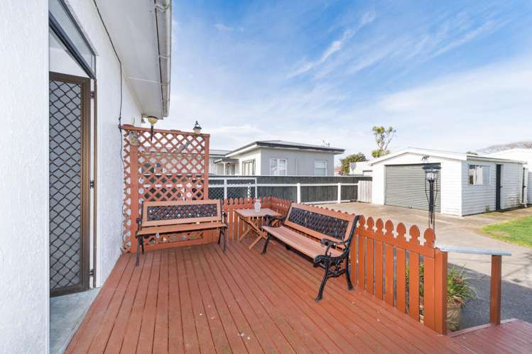 14 Vernon Avenue Takaro_14