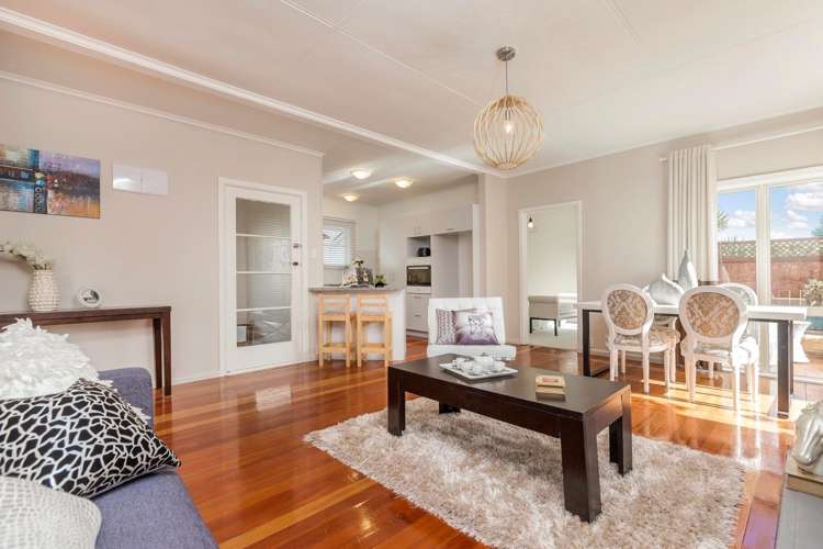 84 Taylor Street Blockhouse Bay_12