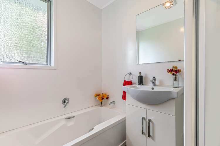 18 Temuri Place Glendene_10