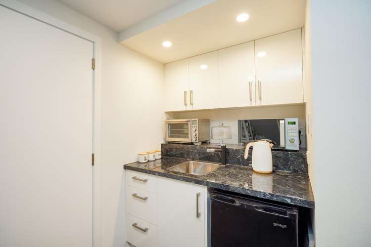 470 West Plains Road West Plains_25