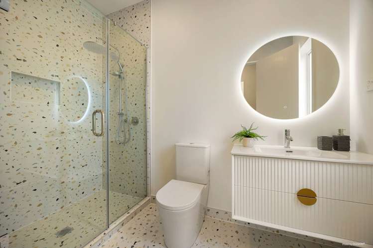 42 Ara Taha Crescent Orewa_10