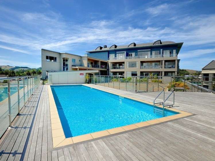 4 Reads Quay Gisborne_4