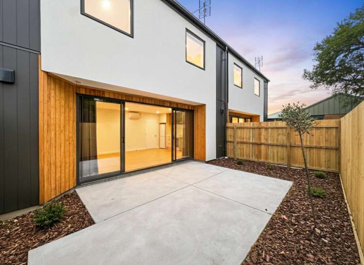 22 Frederick Street Waltham_12