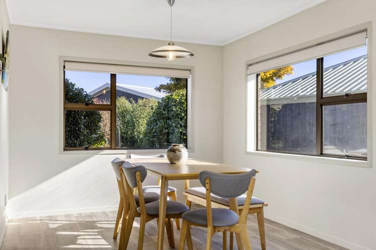 2/7 Kathleen Place Rainbow Point_7