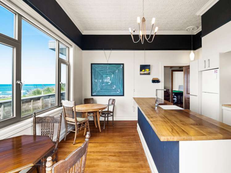 2 Wood Street Kaka Point_12