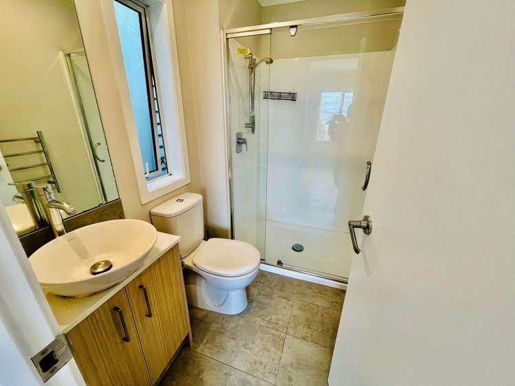 3 Manawatere Way Flat Bush_17