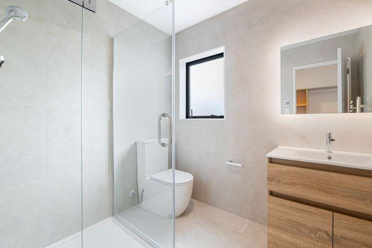 B/20 Seine Road Forrest Hill_8