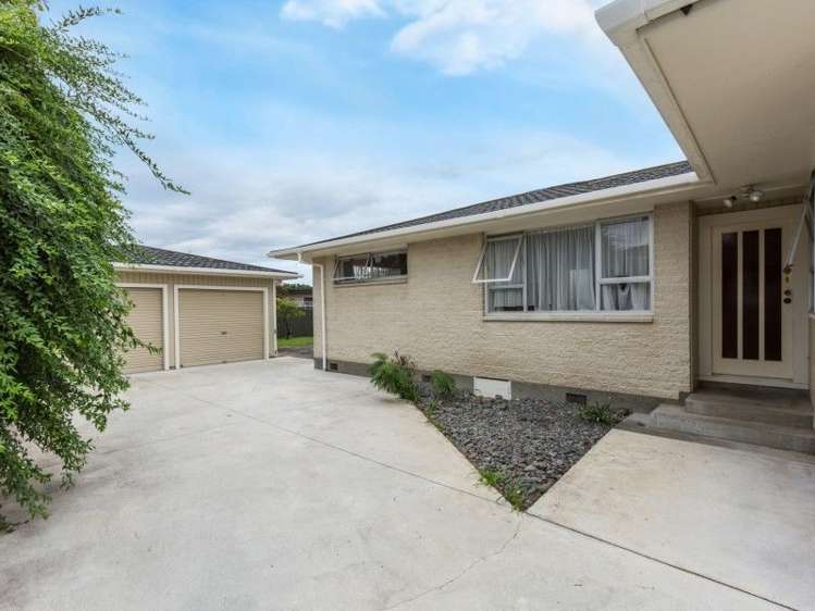 44 Holyrood Street Taradale_10