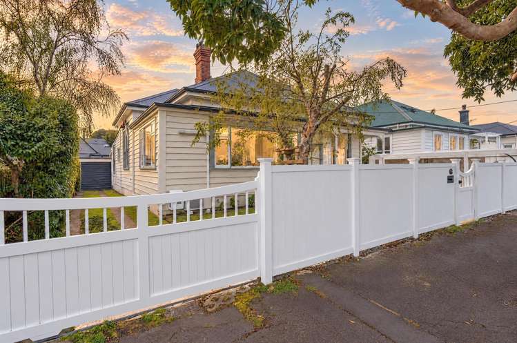 6 Tainui Road Devonport_32