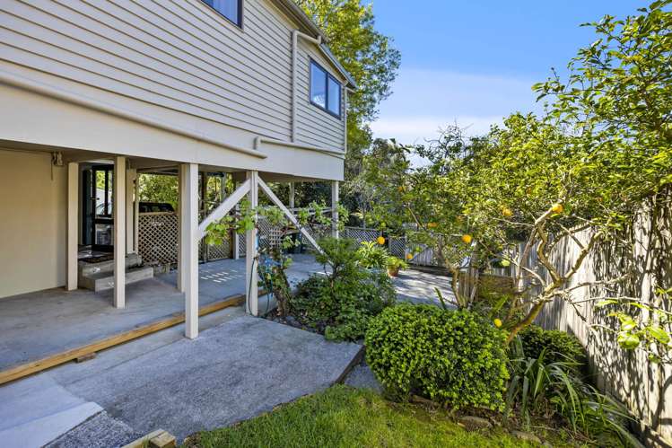 86 Beach Road Mellons Bay_27