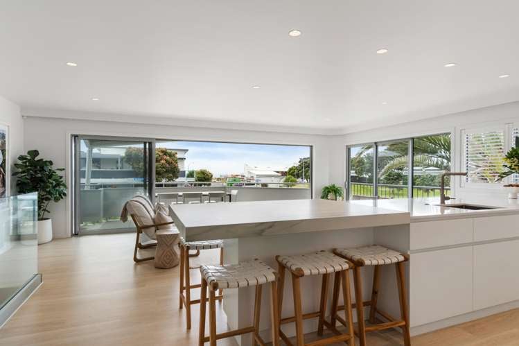 1/405 Lowe Street Whangamata_6