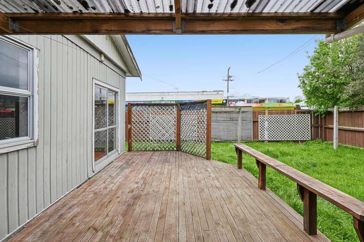 149 Clayton Road Mangakakahi_14