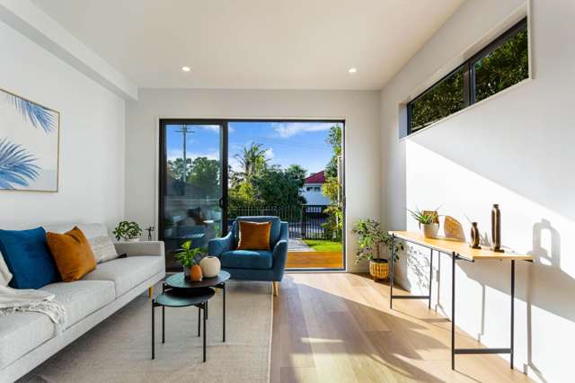 1/12 Fraser Road Narrow Neck_1