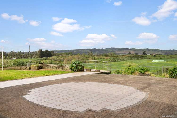 744 Runciman Road Runciman_5