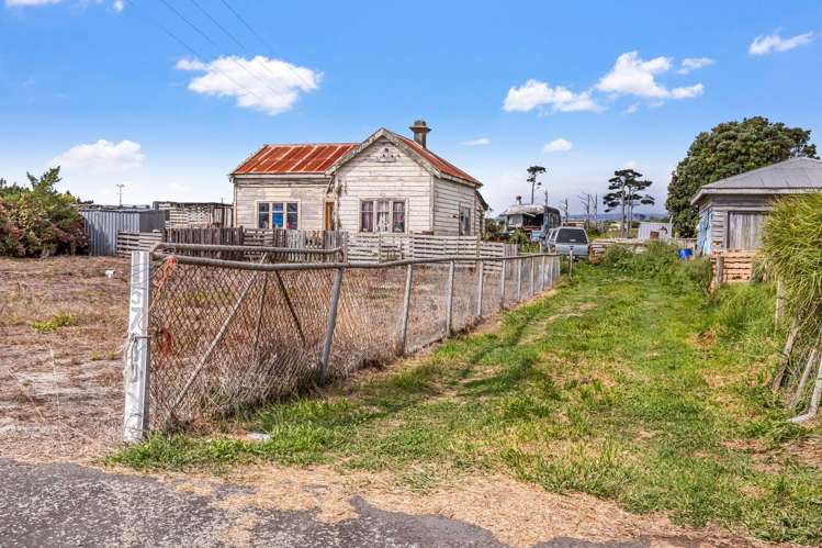 5780 5778 South Road_4