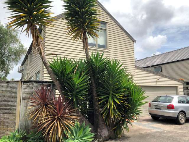 22f Mead Street Avondale_1