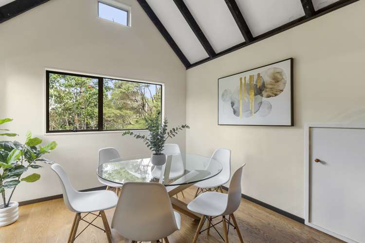 196 Godley Road_3