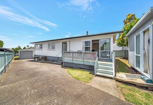 Charming Family Home in Mangere