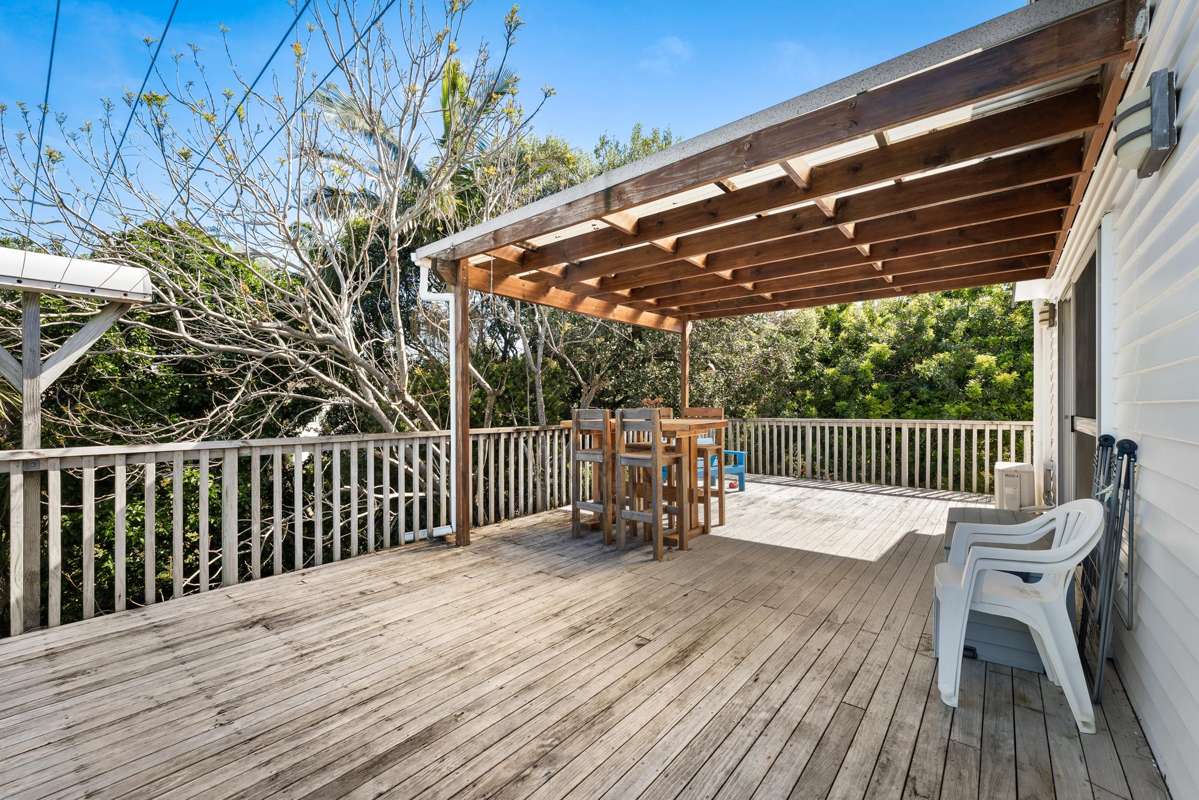 1279 Whangaparaoa Road_1