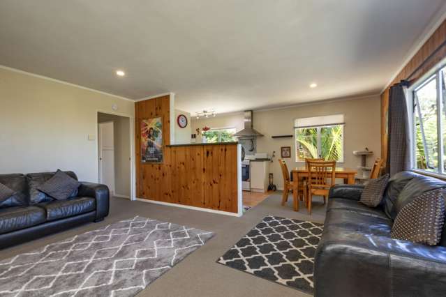 8 Ngaio Road Titirangi_3