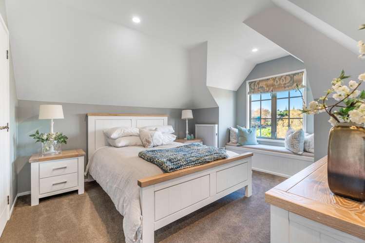 38 Porterfield Road Whitford_41