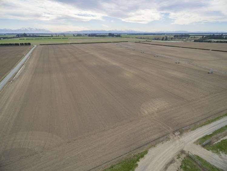 1152 Dromore Hatfield Road Chertsey_5