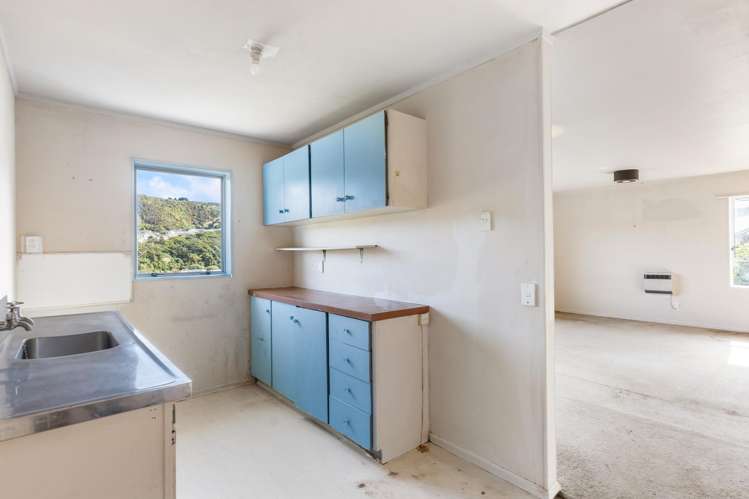 69 Victory Avenue Karori_9