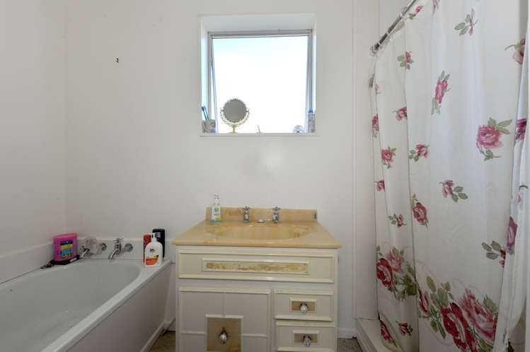 2/61 Landsdowne Terrace Cashmere_11