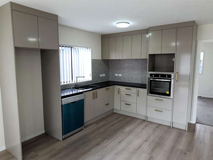 1/12 Pleasant Road Glen Eden_3