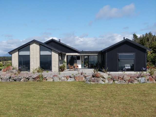 35a Montagu Spur Hokitika_1