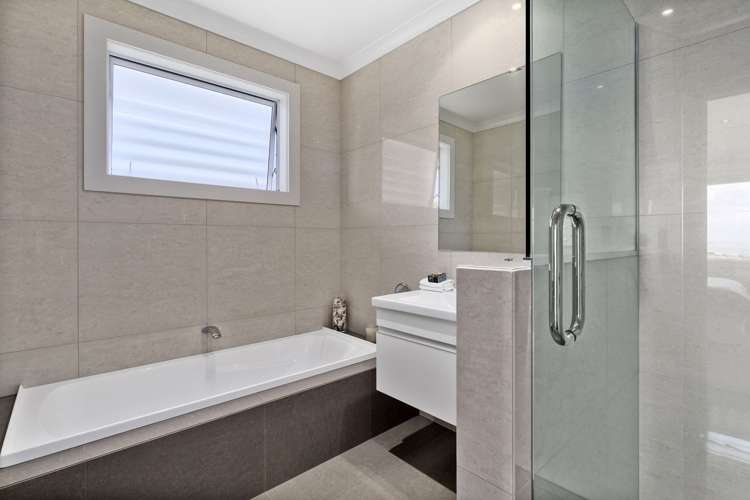 8 Eastcliffe Road Castor Bay_17