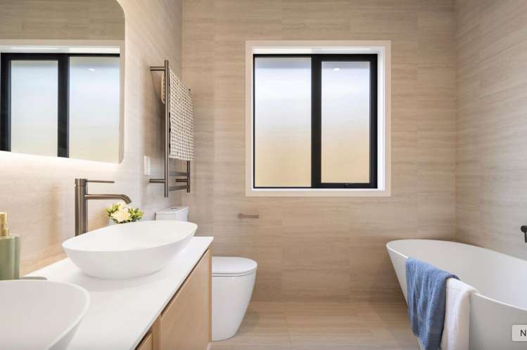 17 Awanui Road Red Beach_22