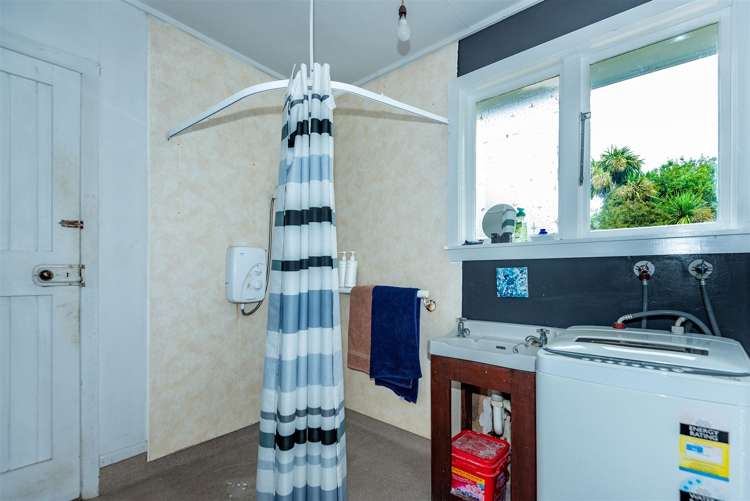 542 Worcester Street Linwood_9