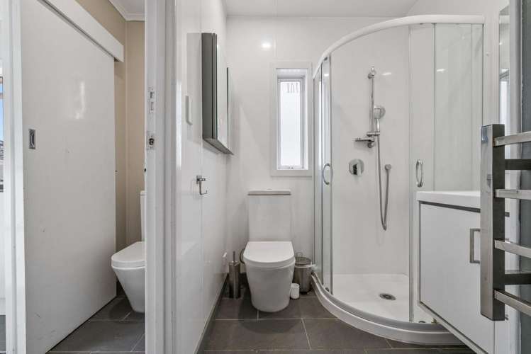 16 Scott Road 10938_7