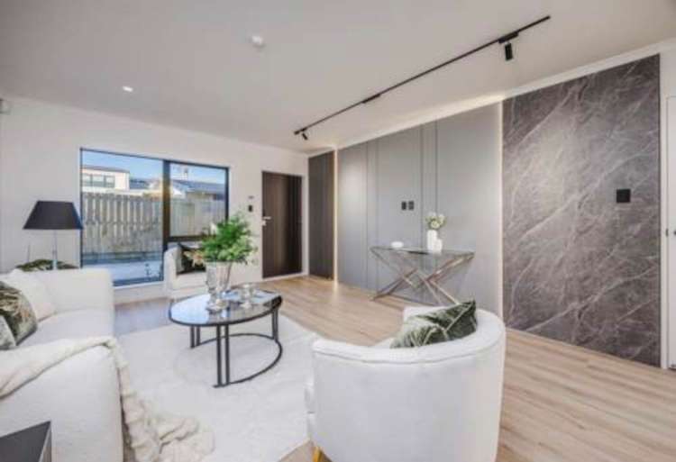 2/31 McAnnalley Street Manurewa_6
