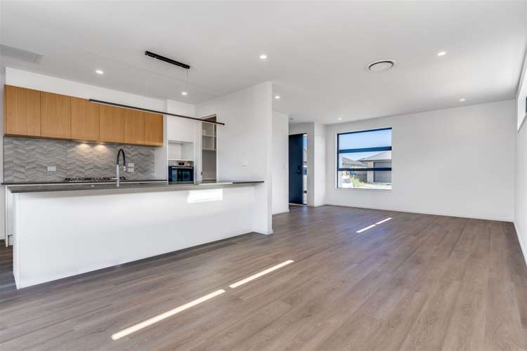 7 Olearia Lane Halswell_14