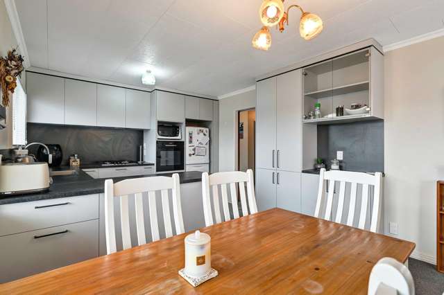 20 Tukapa Street Westown_4