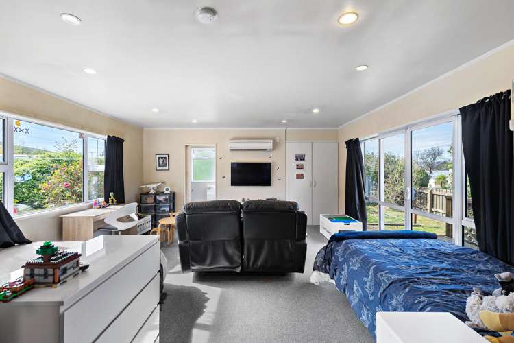 12 Newcastle Street Clyde_17