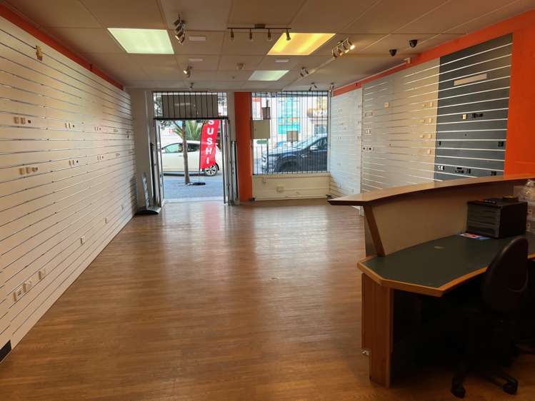 Shop 1, 98 Dickens Street Napier South_7