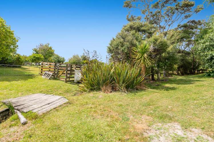 414 Kaipara Coast Highway Helensville_62