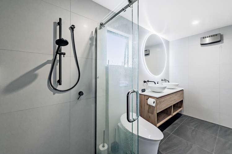 65 Halpin Drive Lincoln_19