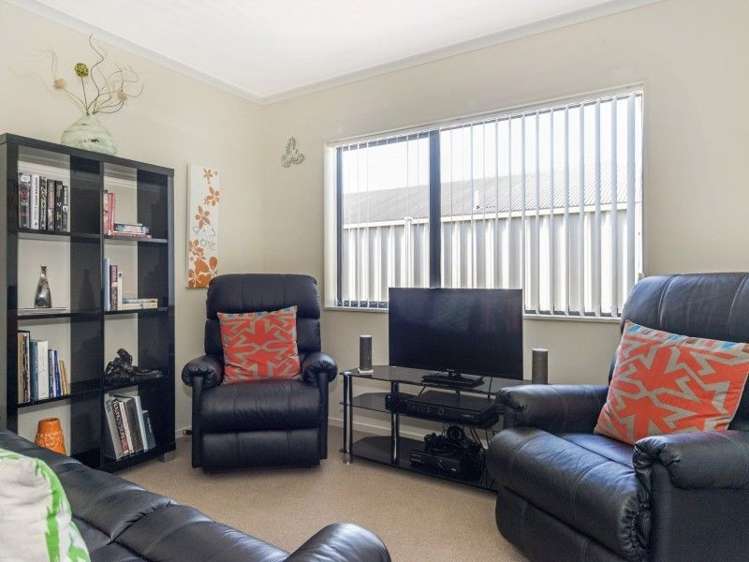 7 Joanne Street Lytton West_8