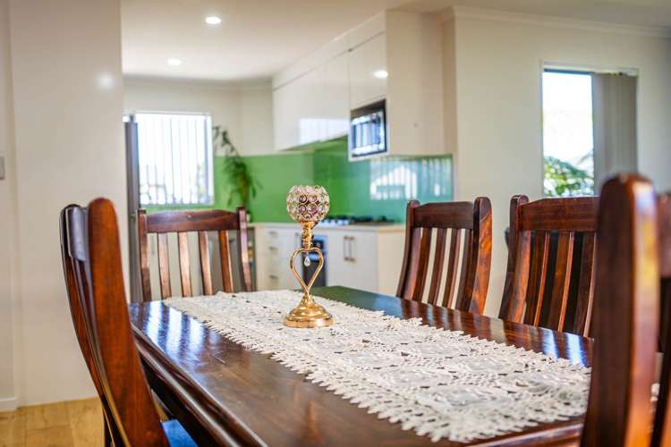 11 Castlepoint Avenue Takanini_6