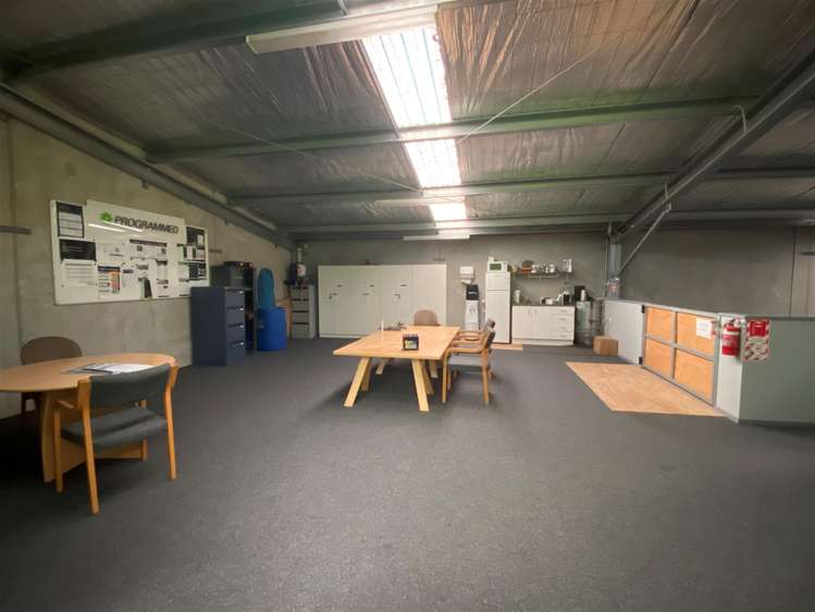 Rear Part Of 86 The Boulevard Te Rapa_5