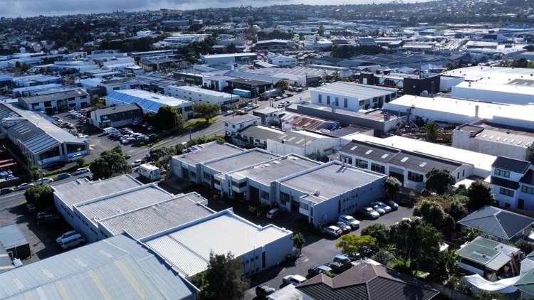 Unit 5, 84 Hillside Road Wairau Valley_8