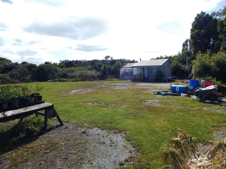 84 Brickfield Road Hokitika_10