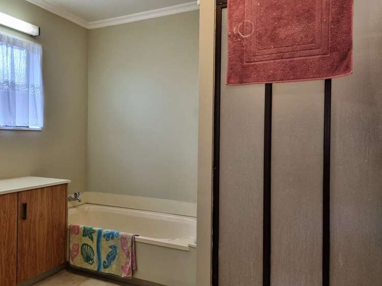 2/7 Broadway 10858_8