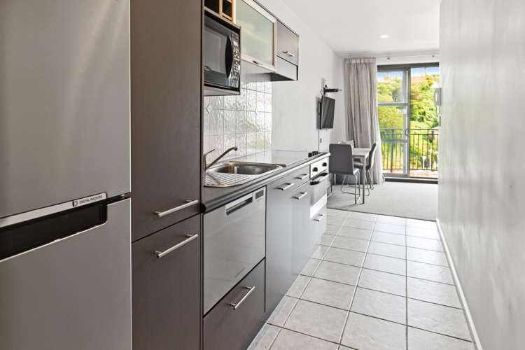 6O/154 The Terrace Wellington Central_5