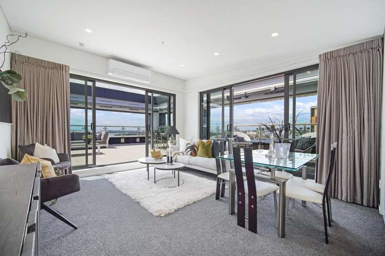 13B/100 Anzac Avenue 10015_2