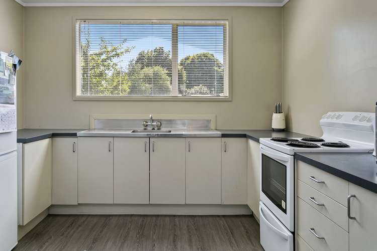 27 Runuku Grove Turangi_10